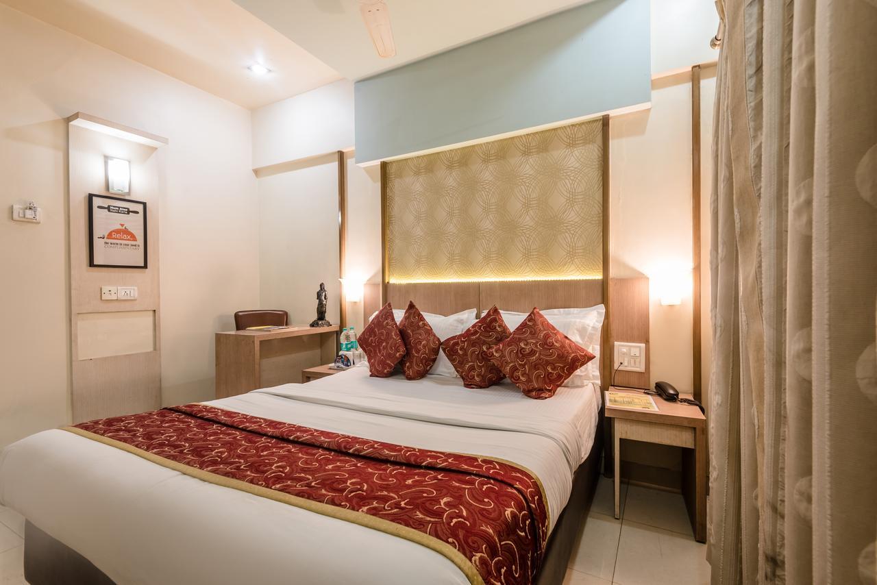Hotel Panchratna Panvel Kültér fotó