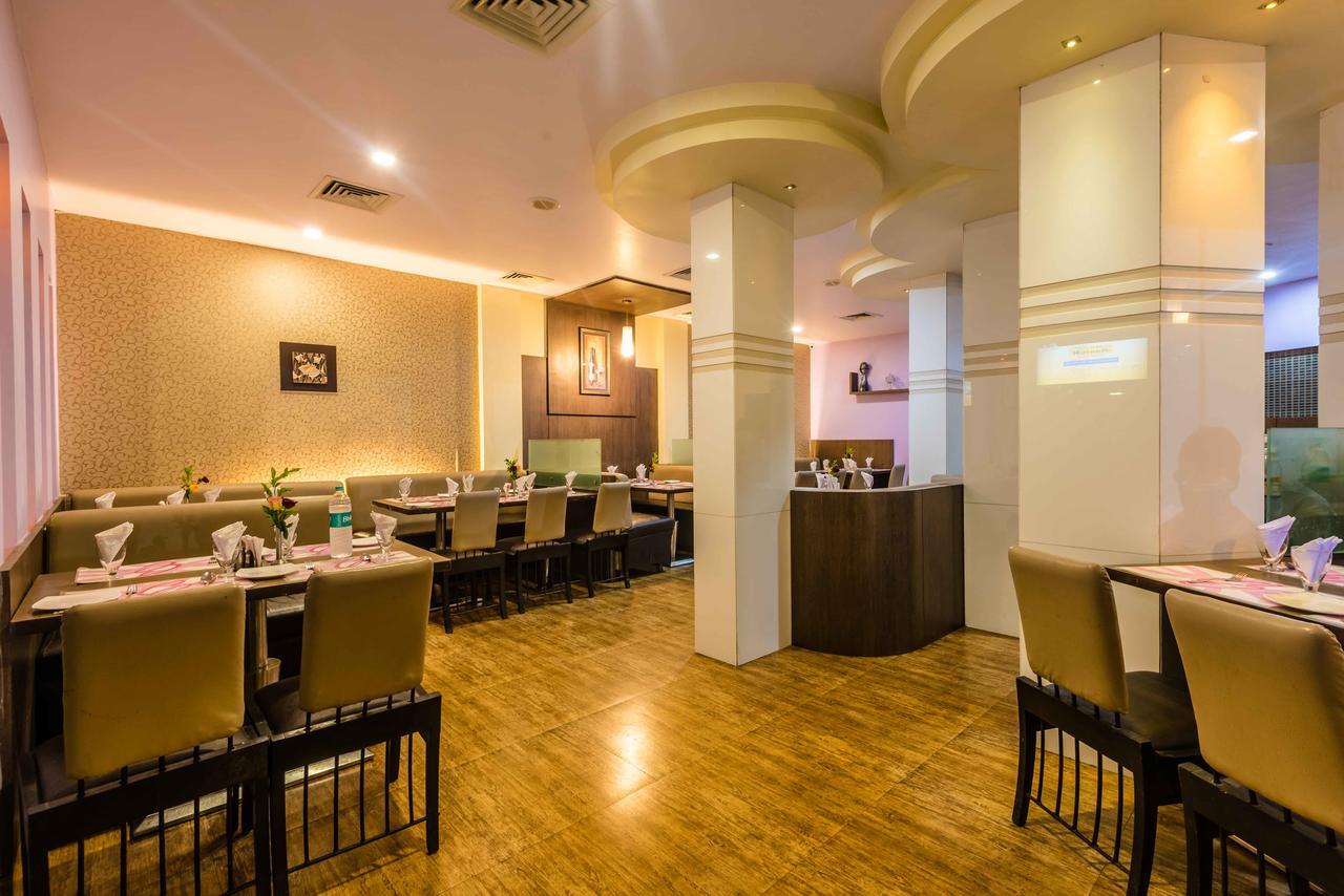 Hotel Panchratna Panvel Kültér fotó