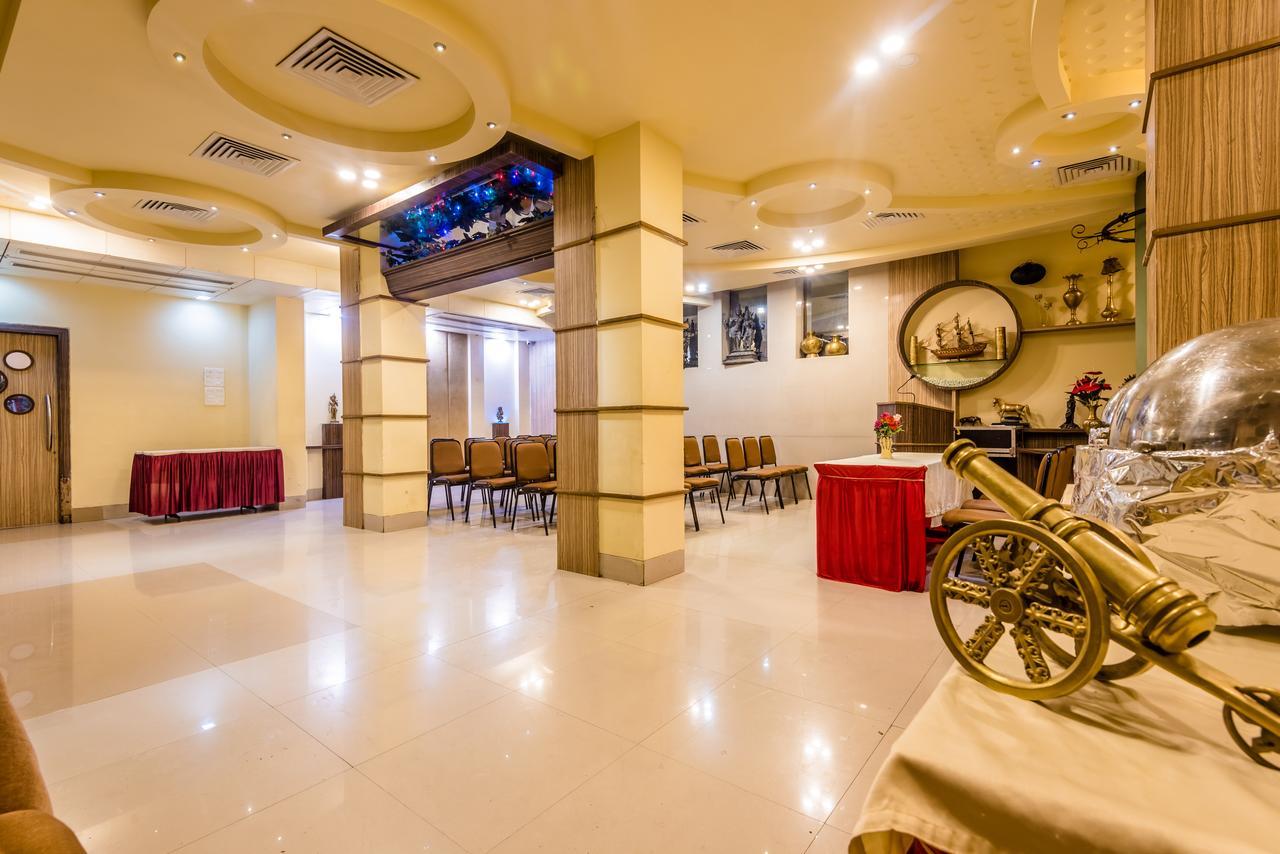 Hotel Panchratna Panvel Kültér fotó