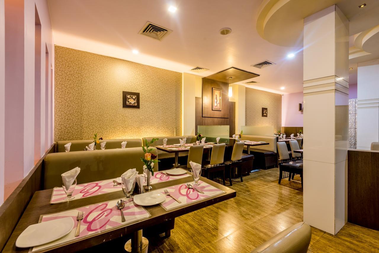 Hotel Panchratna Panvel Kültér fotó