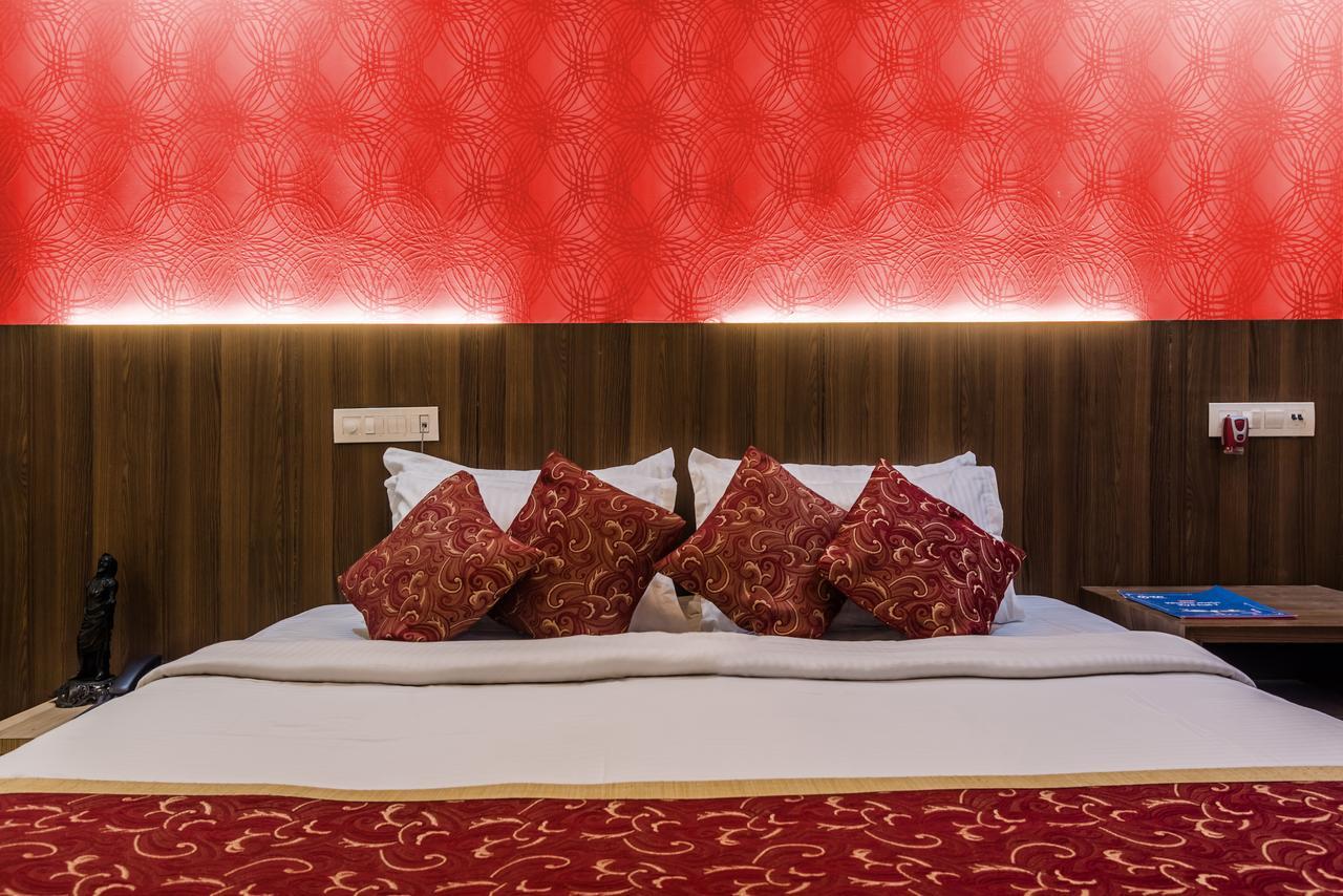Hotel Panchratna Panvel Kültér fotó