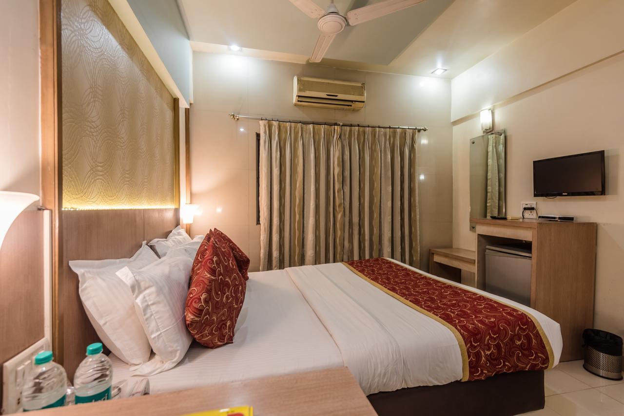 Hotel Panchratna Panvel Kültér fotó