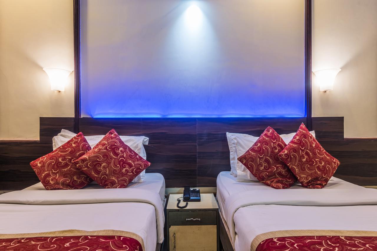 Hotel Panchratna Panvel Kültér fotó