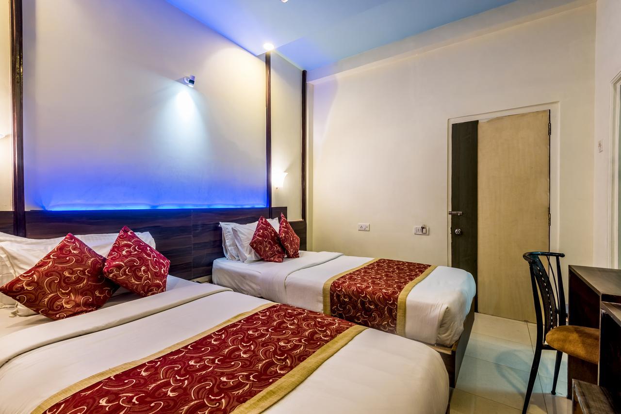 Hotel Panchratna Panvel Kültér fotó
