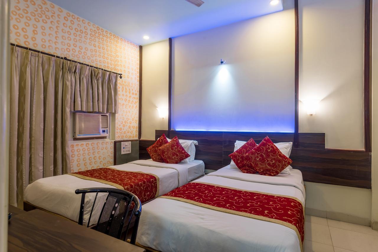 Hotel Panchratna Panvel Kültér fotó