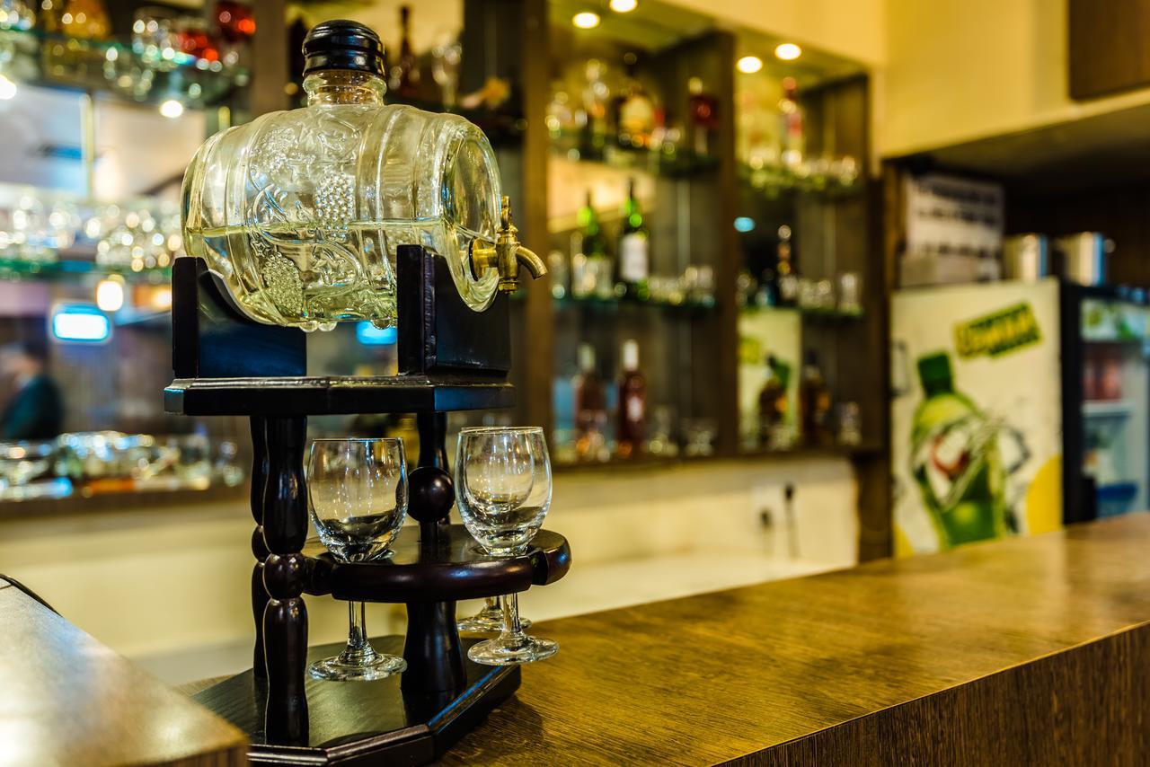 Hotel Panchratna Panvel Kültér fotó